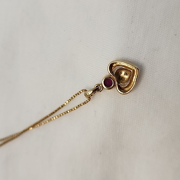 Necklace - Picture 2 of 3